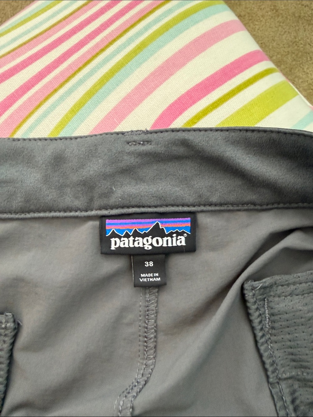 Patagonia Men’s Charcoal Gray Stretch Chinos size 38 - Picture 6 of 8